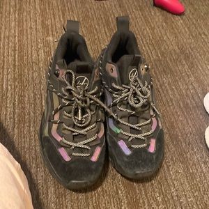 Javi black and reflective